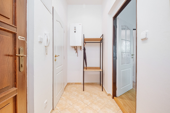 Pronájem bytu 2+kk v osobním vlastnictví 44 m², Praha 4 - Nusle