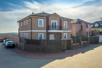 Prodej domu 375 m², Lázně Toušeň