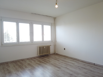 +420 739 604 767 I www.vaclavadamcik.cz I vaclav.adamcik@re-max.cz - Pronájem bytu 1+kk v osobním vlastnictví 32 m², Ostrava