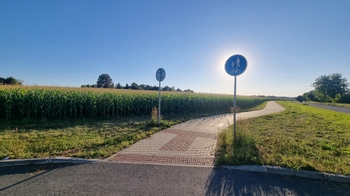 Prodej pozemku 930 m², Doloplazy