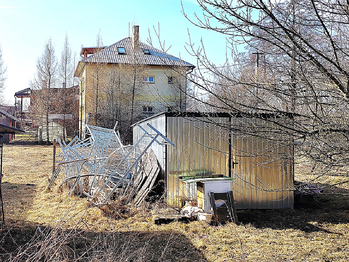 Plechová garáž - Prodej domu 245 m², Zašová