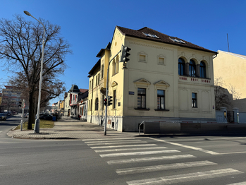 Pronájem skladovacích prostor 6800 m², Slaný