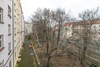 Pronájem bytu 2+1 v osobním vlastnictví 53 m², Praha 2 - Nusle