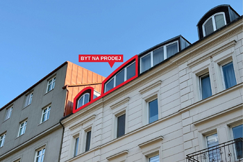 Byt, pohled z ulice - Prodej bytu 2+kk v osobním vlastnictví 50 m², Praha 5 - Košíře