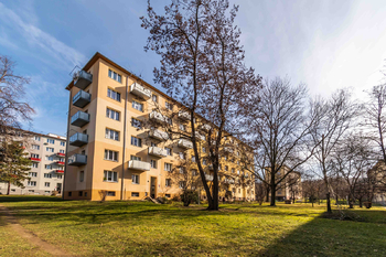 Prodej bytu 2+1 v osobním vlastnictví 54 m², Praha 9 - Hloubětín