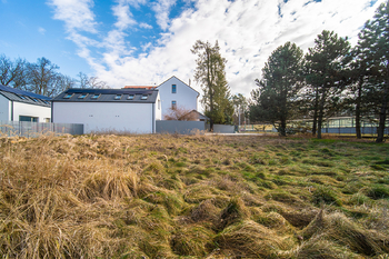 Prodej pozemku 851 m², Praha 9 - Klánovice