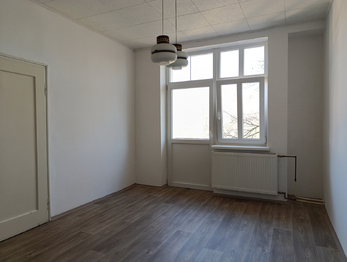 pokoj 2 - Pronájem bytu 3+1 v osobním vlastnictví 85 m², Teplice