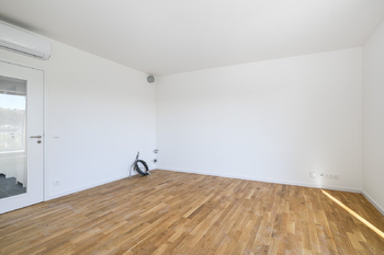 Prodej bytu 1+kk v osobním vlastnictví 46 m², Praha 4 - Nusle
