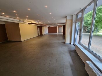 Pronájem obchodních prostor 66 m², Praha 5 - Motol