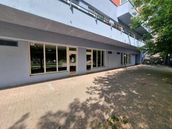 Pronájem obchodních prostor 66 m², Praha 5 - Motol