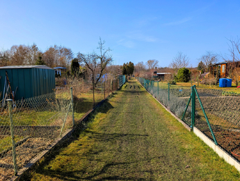 Prodej pozemku 299 m², Pardubice