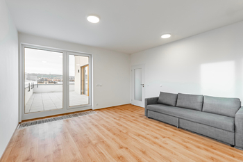 Pronájem bytu 2+kk v osobním vlastnictví 2203 m², Praha 8 - Ďáblice