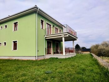 Pronájem bytu 1+kk v osobním vlastnictví 38 m², Bašť