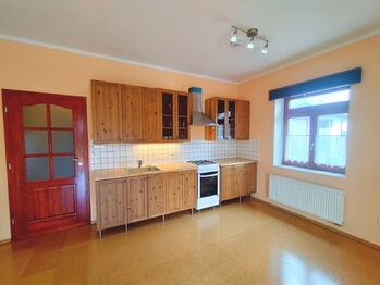 Pronájem bytu 1+kk v osobním vlastnictví 38 m², Bašť