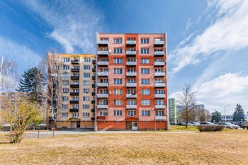 Budova. - Pronájem bytu 1+1 v osobním vlastnictví 42 m², Jindřichův Hradec