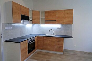 Pronájem bytu 2+kk v osobním vlastnictví 55 m², Hradec Králové