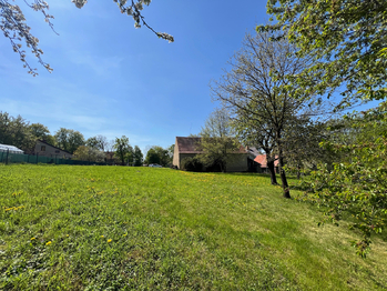 Prodej pozemku 1774 m², Svinaře