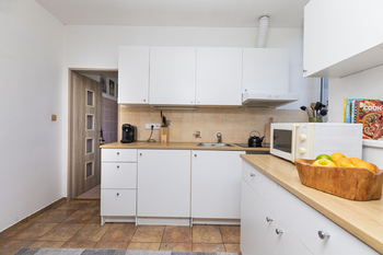 Kuchyně - Prodej bytu 3+1 v osobním vlastnictví 77 m², Roudnice nad Labem