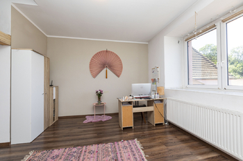 Pokoj - Prodej bytu 3+1 v osobním vlastnictví 77 m², Roudnice nad Labem