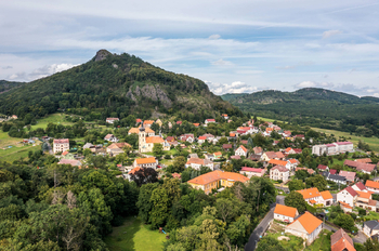 Prodej pozemku 1124 m², Třebušín