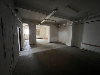 Pronájem skladovacích prostor 700 m², Beroun