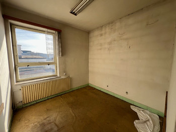 Pronájem skladovacích prostor 700 m², Beroun