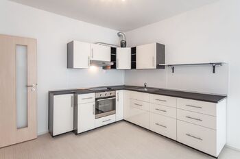 Pronájem bytu 2+1 v družstevním vlastnictví 60 m², Praha 5 - Hlubočepy