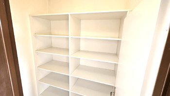 Šatna, komora - Pronájem bytu 1+kk v osobním vlastnictví 34 m², Praha 4 - Modřany