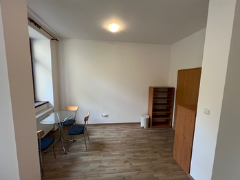 Pronájem bytu 1+kk v osobním vlastnictví 43 m², Beroun