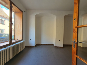 Pronájem obchodních prostor 73 m², Hustopeče