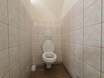 Pronájem obchodních prostor 73 m², Hustopeče