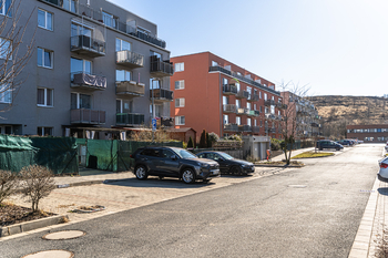 Pronájem bytu 1+kk v osobním vlastnictví 32 m², Hostivice