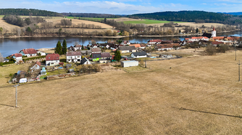 Prodej pozemku 2072 m², Hluboká nad Vltavou