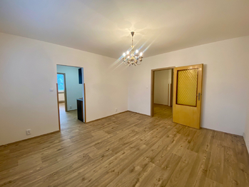 Obývací pokoj - Pronájem bytu 3+1 v osobním vlastnictví 74 m², Zlín