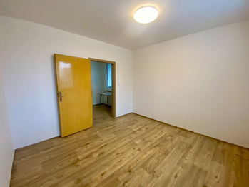 Rohová ložnice - Pronájem bytu 3+1 v osobním vlastnictví 74 m², Zlín