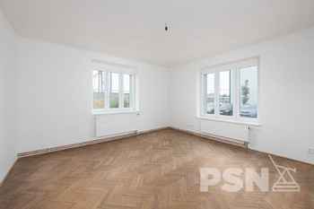 Prodej bytu 2+1 v osobním vlastnictví 126 m², Praha 10 - Hostivař