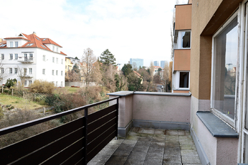 Prodej bytu 2+1 v osobním vlastnictví 82 m², Praha 4 - Podolí