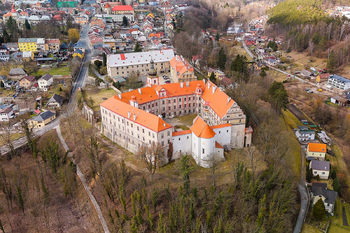 Zámek Bělá pod Bezdězem - Prodej chaty / chalupy 200 m², Bělá pod Bezdězem