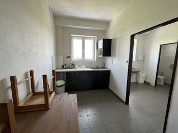 Pronájem kancelářských prostor 28 m², Praha 9 - Horní Počernice