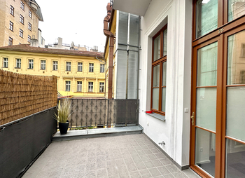 Prodej bytu 2+kk v osobním vlastnictví 74 m², Praha 1 - Nové Město