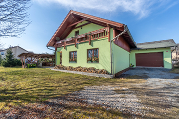 Prodej domu 286 m², Ondřejov