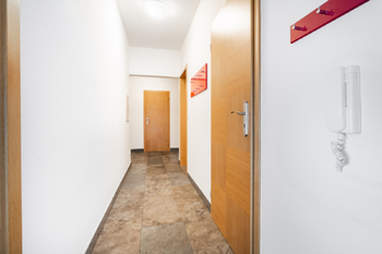 Chodba - Prodej bytu 4+kk v osobním vlastnictví 102 m², Praha 10 - Uhříněves