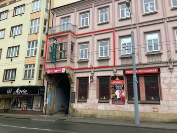 Pohled z ulice - Pronájem bytu 2+kk v osobním vlastnictví 95 m², Plzeň 