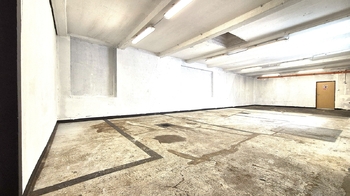 prostor B - Pronájem výrobních prostor 385 m², Louny