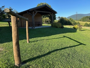 Sklad a posezeni vedle vilkyvilk - Prodej chaty / chalupy 128 m², Branná