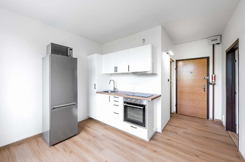 Prodej bytu 1+1 v osobním vlastnictví 32 m², Praha 9 - Letňany