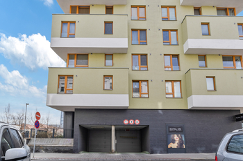 Prodej obchodních prostor 25 m², Praha 9 - Libeň