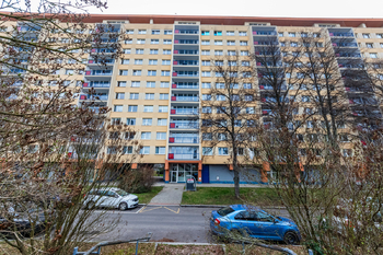 Prodej bytu 2+1 v osobním vlastnictví 66 m², Praha 8 - Kobylisy