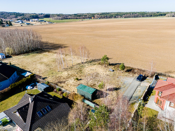 Prodej pozemku 1100 m², Jevany