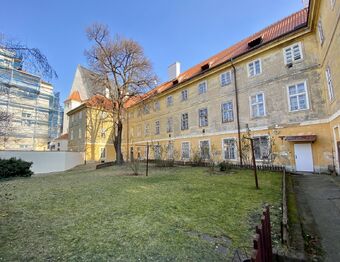 Pronájem bytu 1+1 v osobním vlastnictví 50 m², Praha 1 - Staré Město